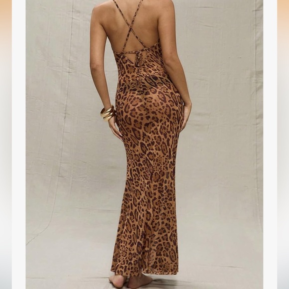 Elegant Animal Print Maxi Dress - Picture 3 of 9